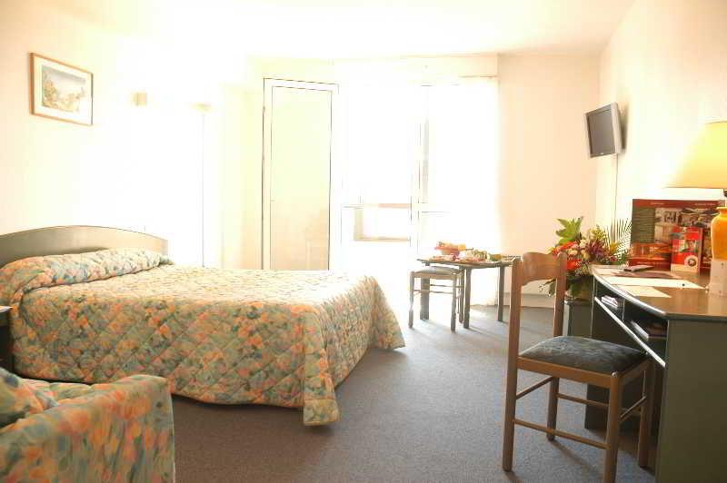Inter-Hotel Bordeaux Meriadeck Alton エクステリア 写真